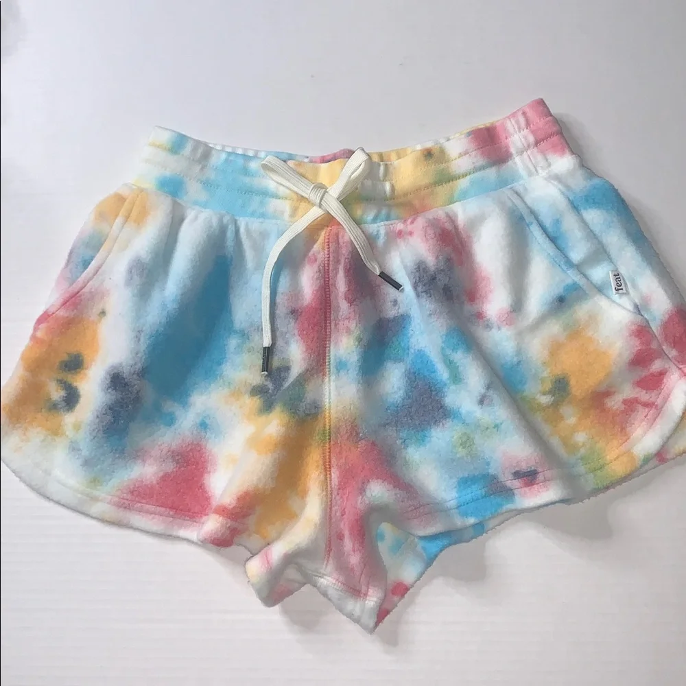 FEAT Blanket‎ Blend Shorts. Size Small.  Pastel Pebble